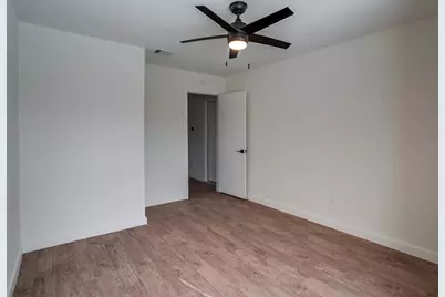 12910 Covington Trail, Austin, TX 78727 - Photo 9