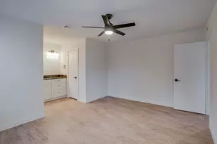 12910 Covington Trail, Austin, TX 78727 - Photo 11