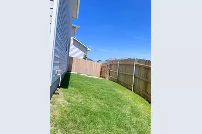 9709 Morning Iris Drive, Manor, TX 78653 - Photo 17