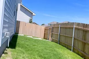 9709 Morning Iris Dr, Manor, TX 78653 - Photo 17