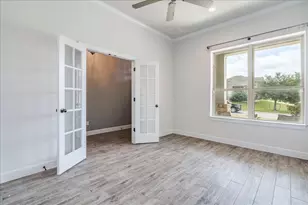 221 Clearwater Wy, Kyle, TX 78640 - Photo 31