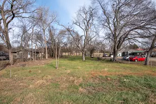 418 S Ave D Ave, Elgin, TX 78621 - Photo 1