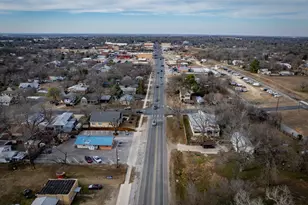 418 S Ave D Ave, Elgin, TX 78621 - Photo 27