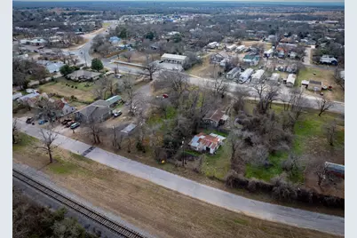 418 S Avenue D Avenue, Elgin, TX 78621 - Photo 25