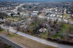 418 S Ave D Ave, Elgin, TX 78621 - Photo 25