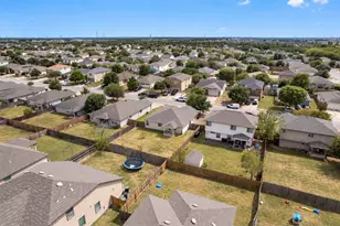 324 Almquist St, Hutto, TX 78634 - Photo 37