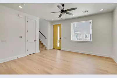 4127 E 12th Street #8, Austin, TX 78721 - Photo 9