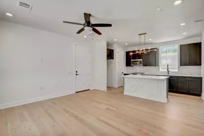 4127 E 12th Street #8, Austin, TX 78721 - Photo 7