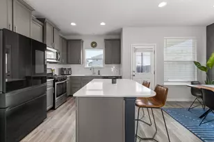 6402 Rafferty Ln, Austin, TX 78747 - Photo 7