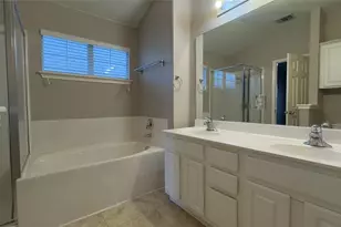 1900 Scofield Ridge Pkwy, Austin, TX 78727 - Photo 7