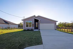 151 Kawainui Ln, Bastrop, TX 78602 - Photo 3