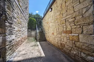 2502 Leon St, Austin, TX 78705 - Photo 15