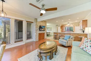 110 World of Tennis Sq, Lakeway, TX 78734 - Photo 3