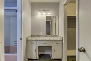 2001 Oakglen Dr, Austin, TX 78745 - Photo 29