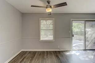 2001 Oakglen Dr, Austin, TX 78745 - Photo 19