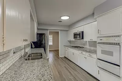 2001 Oakglen Drive, Austin, TX 78745 - Photo 13