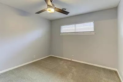 2001 Oakglen Drive, Austin, TX 78745 - Photo 33