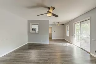 2001 Oakglen Dr, Austin, TX 78745 - Photo 25