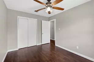 7601 Windrush Dr, Austin, TX 78729 - Photo 23