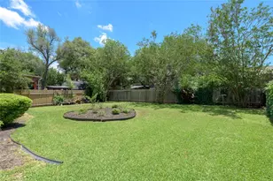 7601 Windrush Dr, Austin, TX 78729 - Photo 37