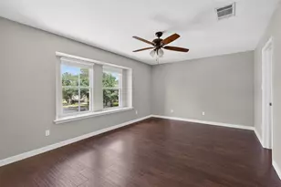 7601 Windrush Dr, Austin, TX 78729 - Photo 27