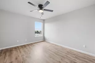 6917 Panda Royle Dr, Del Valle, TX 78617 - Photo 17