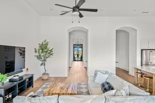 511 Irvine Cir, Liberty Hill, TX 78642 - Photo 3