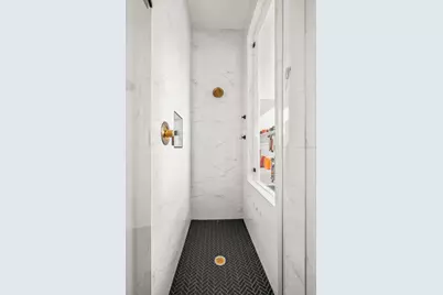 511 Irvine Circle, Liberty Hill, TX 78642 - Photo 19