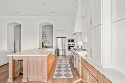 511 Irvine Circle, Liberty Hill, TX 78642 - Photo 13