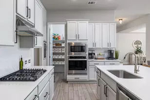 4229 Deer Lake Ln, Georgetown, TX 78628 - Photo 11