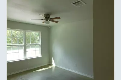 1318 Green Street #B, Lockhart, TX 78644 - Photo 5