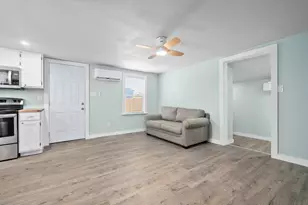 248 Post Oak Ln, Rockport, TX 78382 - Photo 7