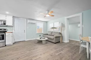 248 Post Oak Ln, Rockport, TX 78382 - Photo 9