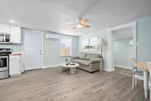 248 Post Oak Ln, Rockport, TX 78382 - Photo 9