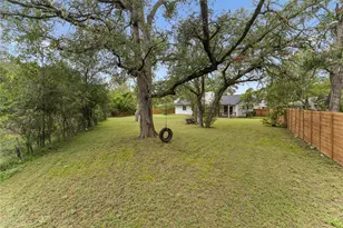 6107 Blarwood Dr, Austin, TX 78745 - Photo 31