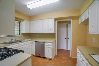 506 E Palm Valley Boulevard, Round Rock, TX 78664 - Photo 7