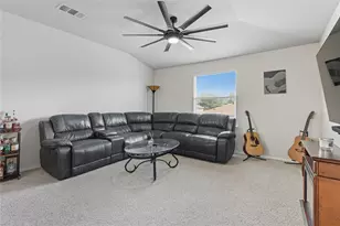 381 Bloomsbury Dr, Kyle, TX 78640 - Photo 19