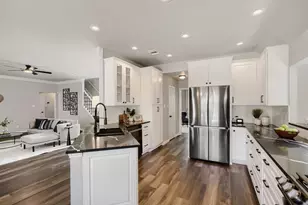 8802 Fritsch Dr, Austin, TX 78717 - Photo 11