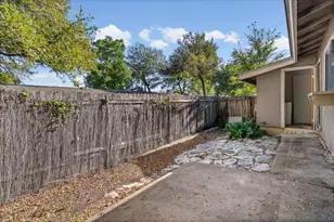 2809 Parker Ln, Austin, TX 78741 - Photo 13