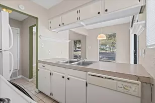 2809 Parker Ln, Austin, TX 78741 - Photo 3