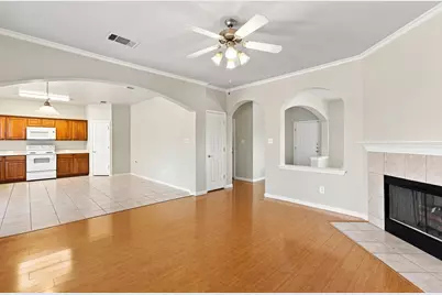 11400 Hereford Street, Manor, TX 78653 - Photo 9