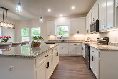 304 String Prairie Way, Smithville, TX 78957 - Photo 9