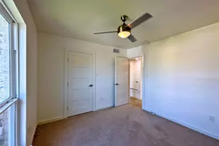 8603 Putnam Dr, Austin, TX 78757 - Photo 13