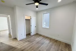 2818 E 22nd St, Austin, TX 78722 - Photo 11