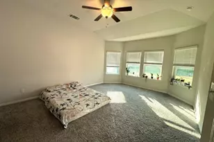 929 Main St, Hutto, TX 78634 - Photo 15