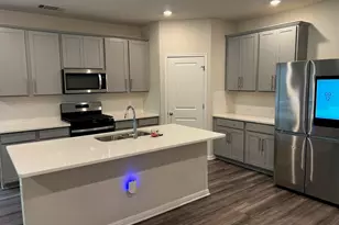 929 Main St, Hutto, TX 78634 - Photo 11