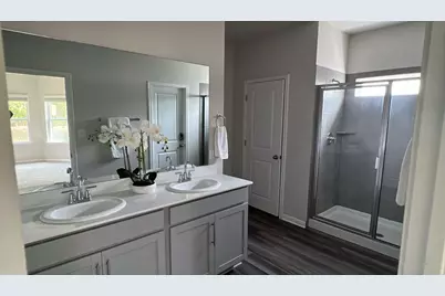 929 Main Street, Hutto, TX 78634 - Photo 9