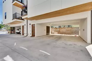 1128 Chicon St, Austin, TX 78702 - Photo 29