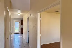 1713 Primrose Ln, Leander, TX 78641 - Photo 3