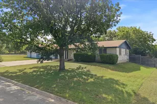207 W Noton St, Pflugerville, TX 78660 - Photo 1
